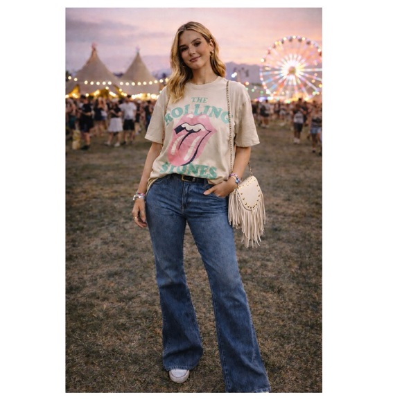 AMERICAN EAGLE  AE Rolling Stones Graphic Band Tee Size L Oversized Boxy Beige - Picture 2 of 15